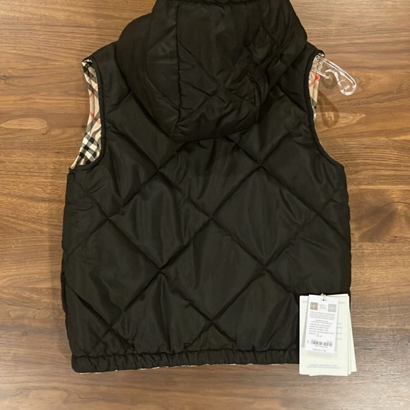 NWT - Burberry Reversible Check Vest - Picture 7 of 12